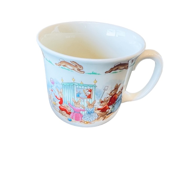Vintage 1936 Royal Doulton “Bunnykins” English Fine Bone China Tableware Set - Picture 7 of 8